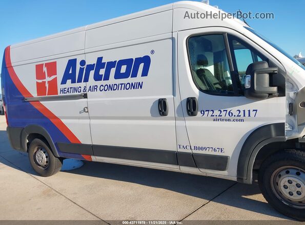 3C6LRVDG4PE557381 2023 RAM PROMASTER 2500 White Vista interior trasera
