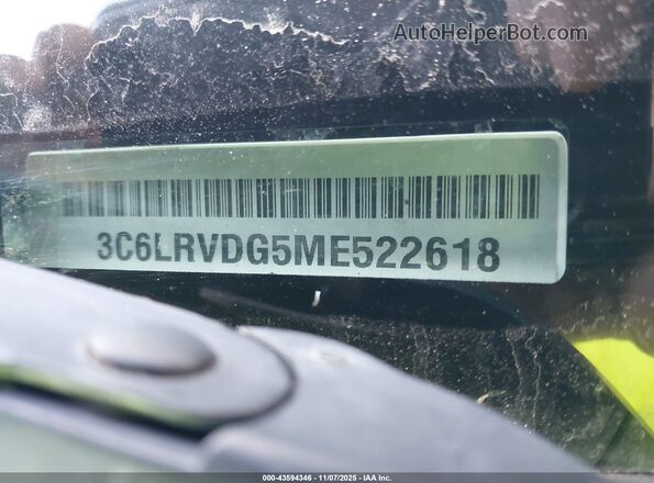 3C6LRVDG5ME522618 2021 RAM PROMASTER 2500 White Vista del compartimento del motor