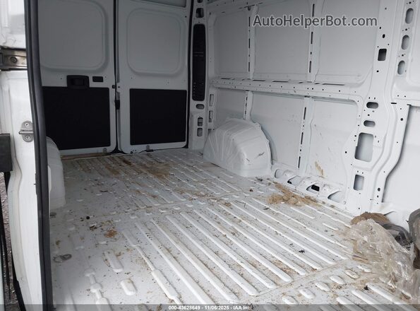 3C6LRVDG8SE513893 2025 RAM PROMASTER 2500 White VIN կոդի պիտակի տեսք
