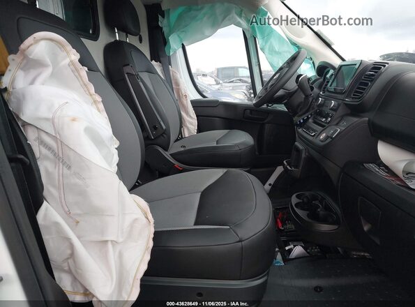 3C6LRVDG8SE513893 2025 RAM PROMASTER 2500 White Սալոնի դիմացի տեսք