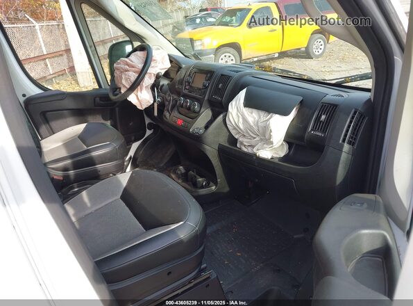 3C6LRVDG9ME547165 2021 RAM PROMASTER 2500 White წინა სალონის ხედი