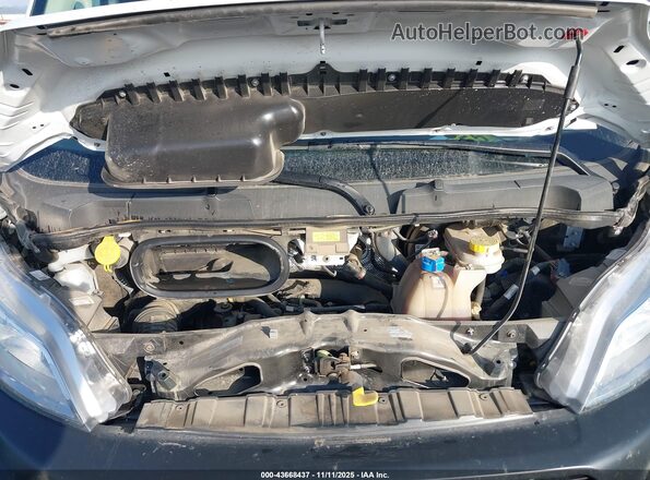 3C6LRVDGXSE511904 2025 RAM PROMASTER 2500 White Vista trasera