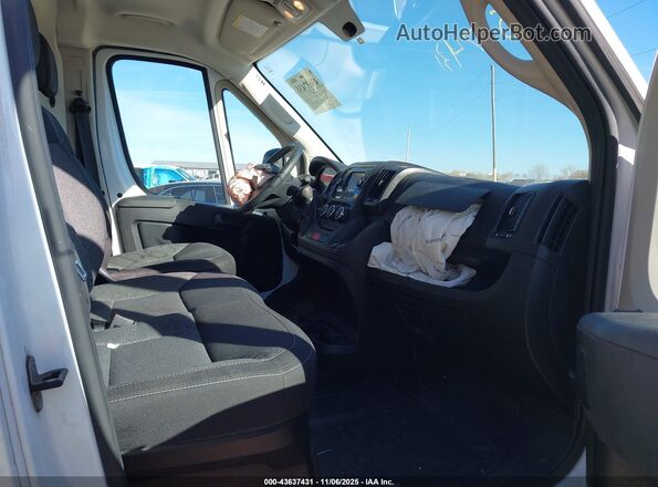 3C6LRVVGXME574017 2021 RAM PROMASTER 2500 White Front interior view