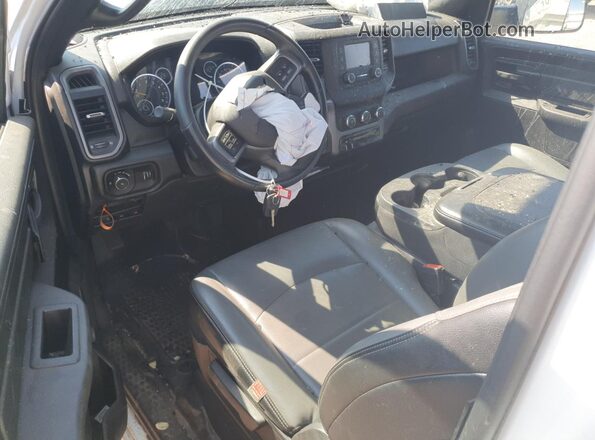 3C6MR4AJ7NG344151 2022 RAM 2500 White Вид панелі приладів