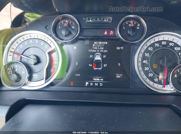 3C6RR7KT3MG563596 2021 RAM 1500 CLASSIC Black Вид задніх сидінь