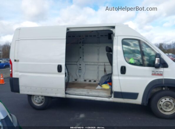 3C6TRVBG5LE127159 2020 RAM PROMASTER 1500 Белый Вид задней части салона