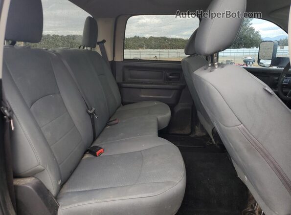 3C6UR5CL9GG368698 2016 RAM 2500 Gray Rear seats view
