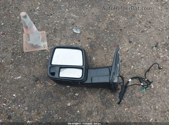 3C6UR5DL5RG340236 2024 RAM 2500 White Սարքավորումների վահանակի տեսք