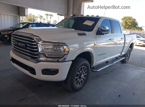 3C6UR5GL7NG252942 2022 RAM 2500 Белый Передняя левая четверть