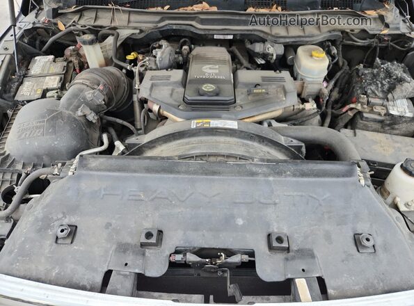 3C6UR5ML5GG113142 2016 RAM 2500 Угольный Вид задней части салона