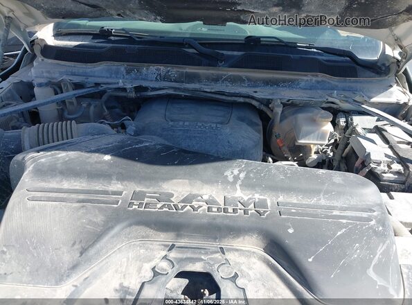 3C7WR5HJ9NG273650 2022 RAM 2500 White Vista trasera