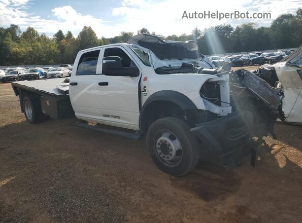 3C7WRNFL0RG333048 2024 RAM 5500 White Front right