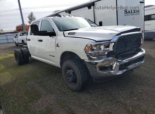 3C7WRTCL4NG320533 2022 RAM 3500 White Przód prawy