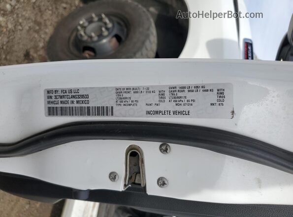 3C7WRTCL4NG320533 2022 RAM 3500 White Widok komory silnika