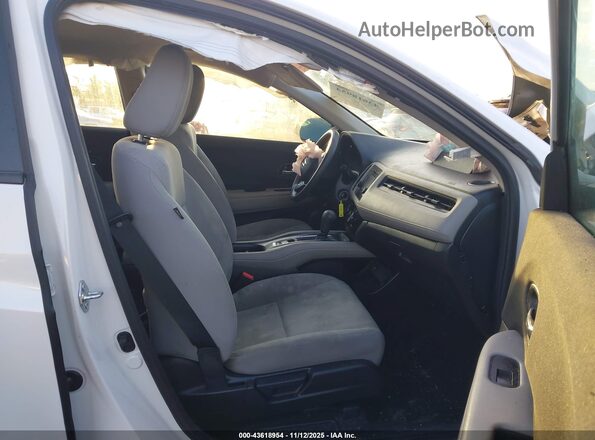 3CZRU6H34NM744759 2022 HONDA HR-V White Front interior view