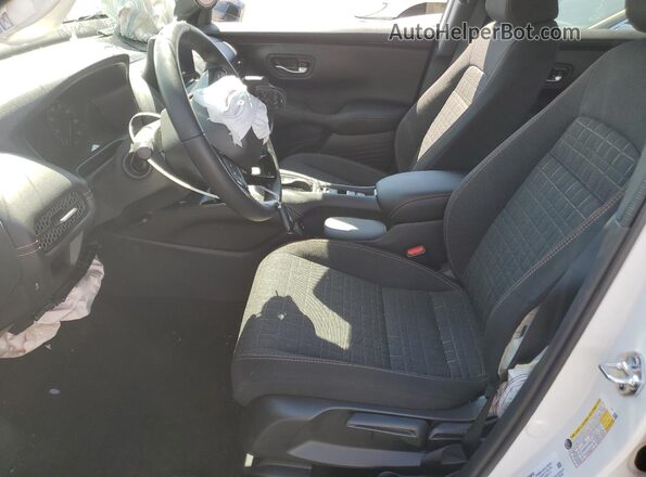 3CZRZ1H58TM704381 2026 HONDA HR-V White Вид салону спереду