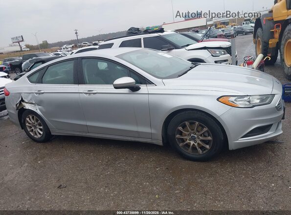 3FA6P0G75HR141124 2017 FORD FUSION Silver Սալոնի հետևի տեսք