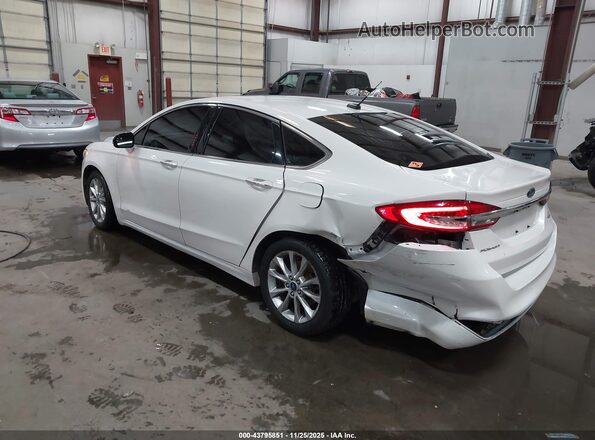 3FA6P0HD2HR138699 2017 FORD FUSION Белый 