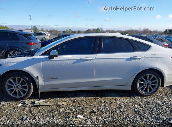 3FA6P0LU1HR188081 2017 FORD FUSION HYBRID Белый 