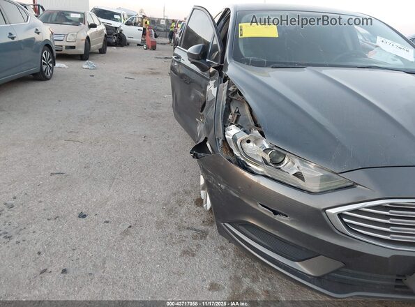3FA6P0LU2HR195976 2017 FORD FUSION HYBRID Gray Widok z przodu
