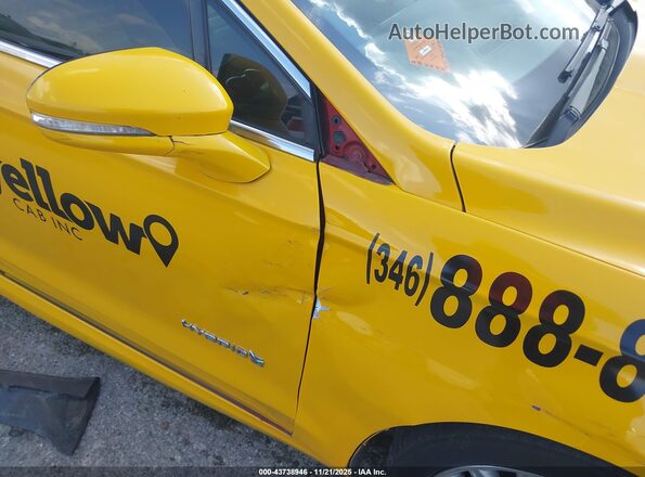 3FA6P0LU3GR140290 2016 FORD FUSION HYBRID Yellow Widok z przodu