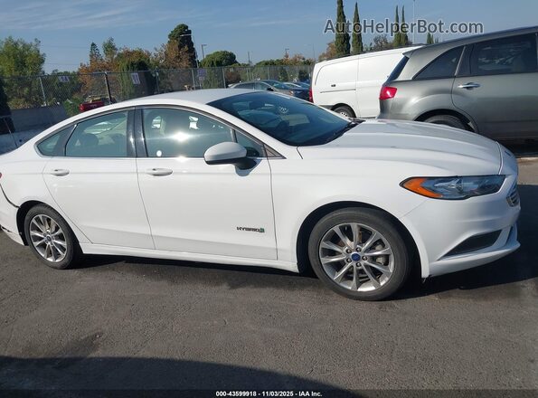 3FA6P0LU3HR218018 2017 FORD FUSION HYBRID White Սալոնի հետևի տեսք