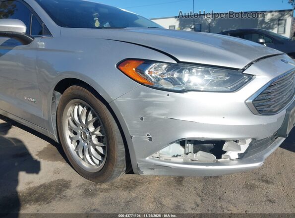 3FA6P0LU3HR344217 2017 FORD FUSION HYBRID Серебряный 