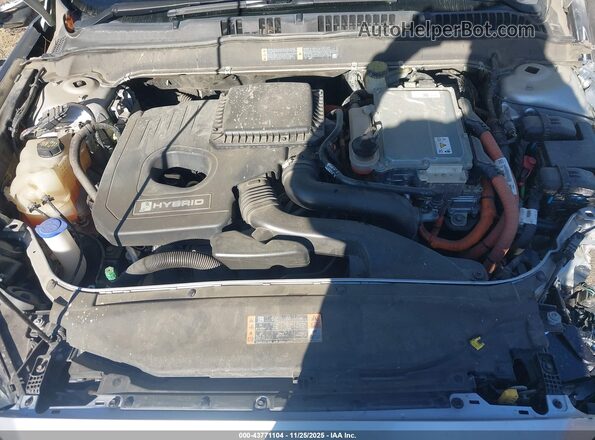 3FA6P0LU3HR344217 2017 FORD FUSION HYBRID Серебряный Вид сзади