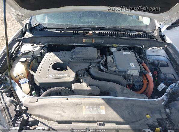 3FA6P0LU7JR158282 2018 FORD FUSION HYBRID White Vista trasera