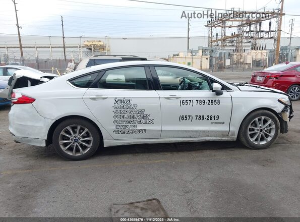3FA6P0LUXHR306922 2017 FORD FUSION HYBRID White Панорамний вид салону 360°