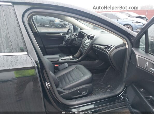 3FA6P0PU8JR176848 2018 FORD FUSION ENERGI Черный Вид салона спереди