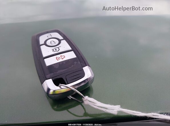 3FMTK1S57RMA07247 2024 FORD MUSTANG MACH-E Зеленый Вид панели приборов
