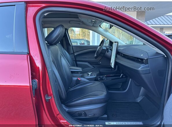 3FMTK3R75MMA61531 2021 FORD MUSTANG MACH-E PREMI Red წინა სალონის ხედი