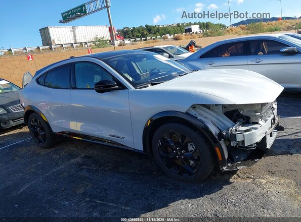 3FMTK3R75PMA80665 2023 FORD MUSTANG MACH-E PREMI White სალონის 360-გრადუსიანი ხედი