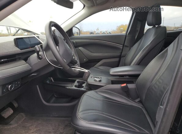 3FMTK3SS2NMA52835 2022 FORD MUSTANG MACH-E PREMI Черный Вид салона спереди