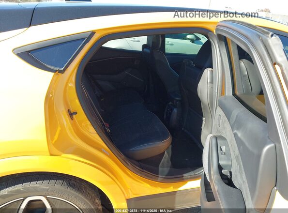 3FMTK4SE3MME00429 2021 FORD MUSTANG MACH-E Yellow Widok naklejki z numerem VIN