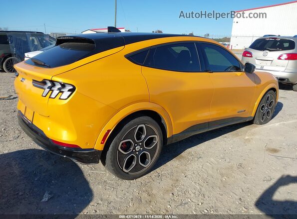 3FMTK4SE3MME00429 2021 FORD MUSTANG MACH-E Yellow Tył prawy