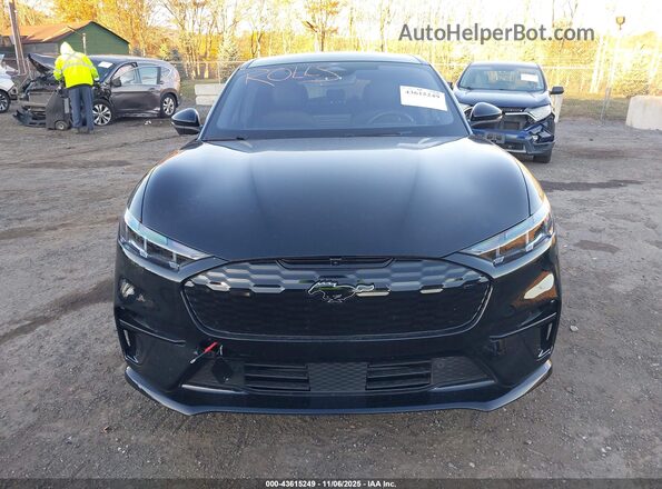 3FMTK4SX0SMA03257 2025 FORD MUSTANG MACH-E Black Widok wnętrza z tyłu