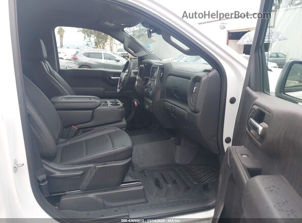 3GCNAAEK0PG357655 2023 CHEVROLET SILVERADO Белый Вид салона спереди