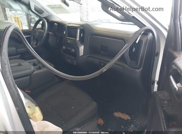 3GCUDCET5NG550095 2022 CHEVROLET SILVERADO Silver Widok wnętrza z przodu
