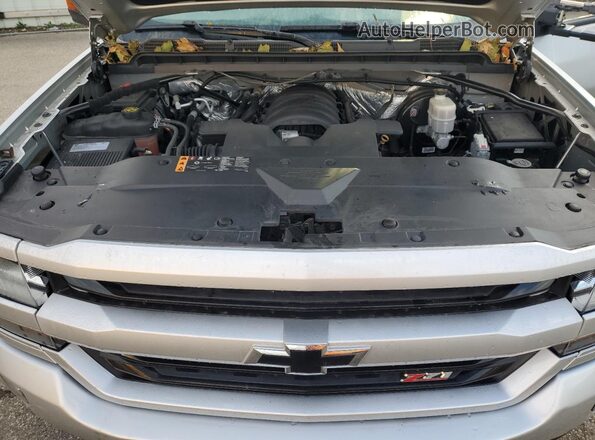 3GCUKREC5HG229977 2017 CHEVROLET SILVERADO Silver Սալոնի հետևի տեսք