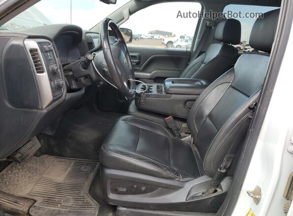 3GCUKREC9JG149586 2018 CHEVROLET SILVERADO White Front interior view