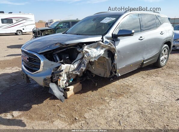 3GKALMEV1LL233291 2020 GMC TERRAIN Silver Vista tres cuartos delantera izquierda