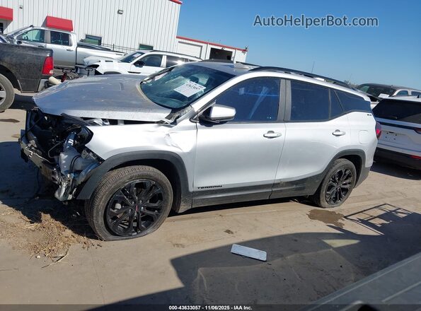 3GKALMEVXNL257642 2022 GMC TERRAIN Серебряный 