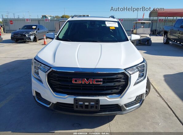 3GKALTEV6NL265490 2022 GMC TERRAIN Белый Вид щитка приборов