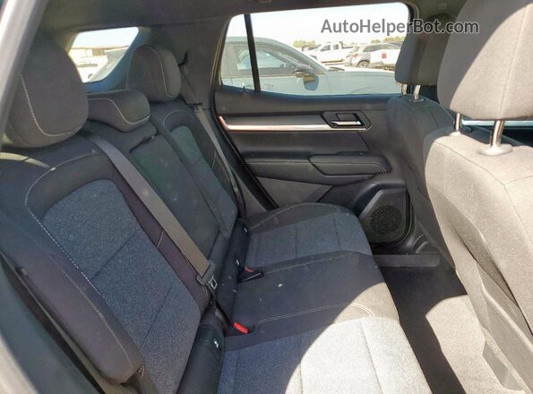 3GKALUEG9SL238223 2025 GMC TERRAIN Silver Widok tylnych siedzeń