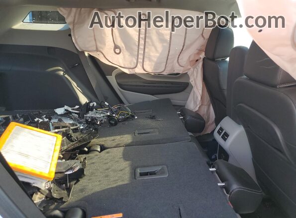 3GKALVEG7RL250211 2024 GMC TERRAIN White Widok wnętrza z tyłu