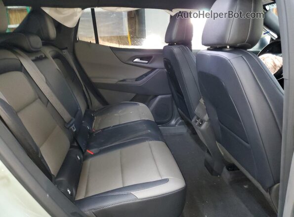 3GNAXPEG5TL118669 2026 CHEVROLET EQUINOX Зеленый Вид задней части салона