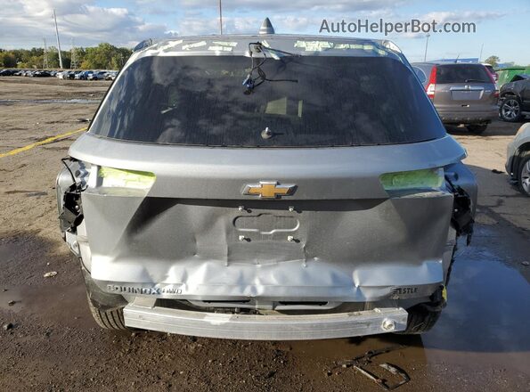 3GNAXPEG8TL133568 2026 CHEVROLET EQUINOX Серебряный Вид сзади
