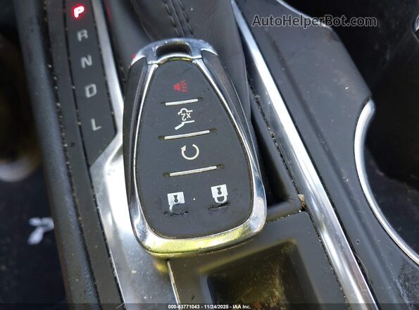 3GNAXSEV2JS510674 2018 CHEVROLET EQUINOX Red Dashboard view
